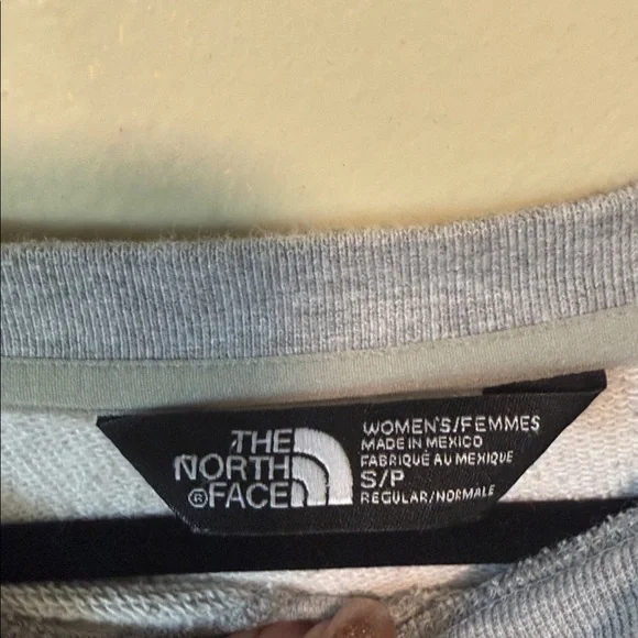 The North Face Grey Rose Sweater size Small - Picture 3 of 5